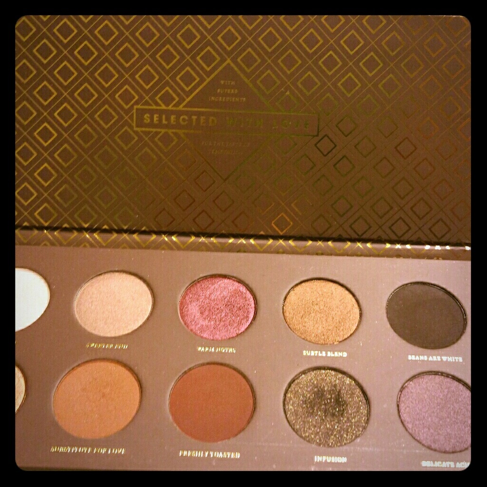 Zoeva Cocoa Blends Palette